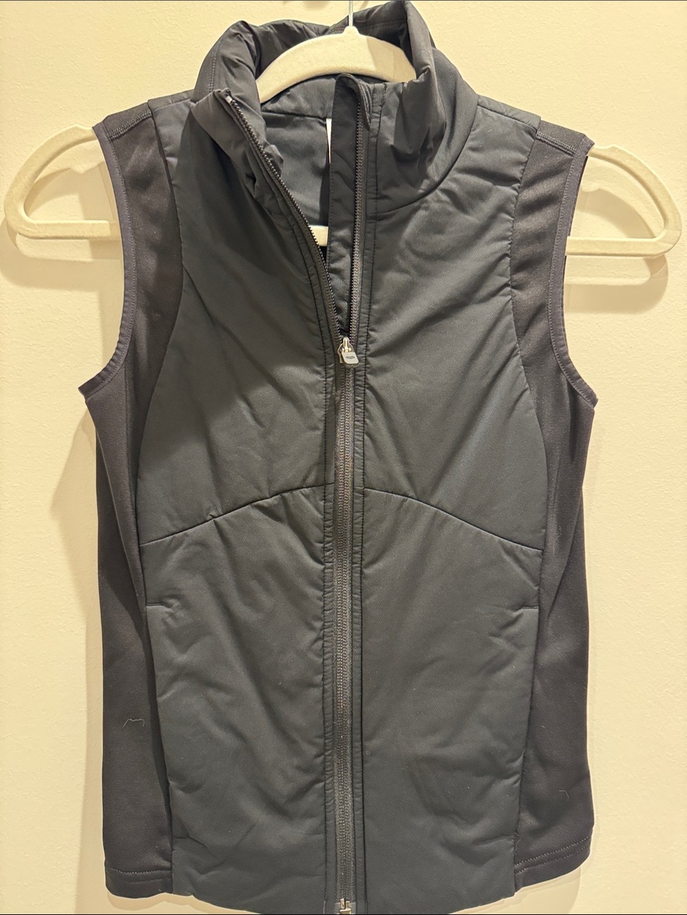 lululemon athletica Push Your Pace Black Quilted Sleeveless Vest